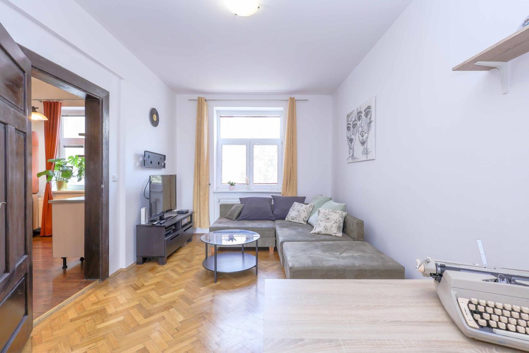 Cozy & Spacious Family Stay Near Train Station 브라티슬라바 외부 사진